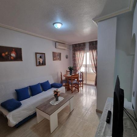 Gemuetliche Ferienwohnung In Torrevieja Ca100M Vom Strand Playa Del Cura Entfernt Ngoại thất bức ảnh