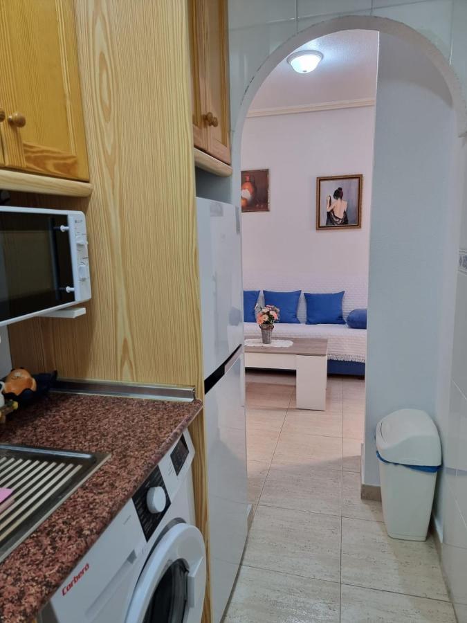 Gemuetliche Ferienwohnung In Torrevieja Ca100M Vom Strand Playa Del Cura Entfernt Ngoại thất bức ảnh