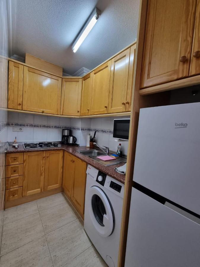 Gemuetliche Ferienwohnung In Torrevieja Ca100M Vom Strand Playa Del Cura Entfernt Ngoại thất bức ảnh