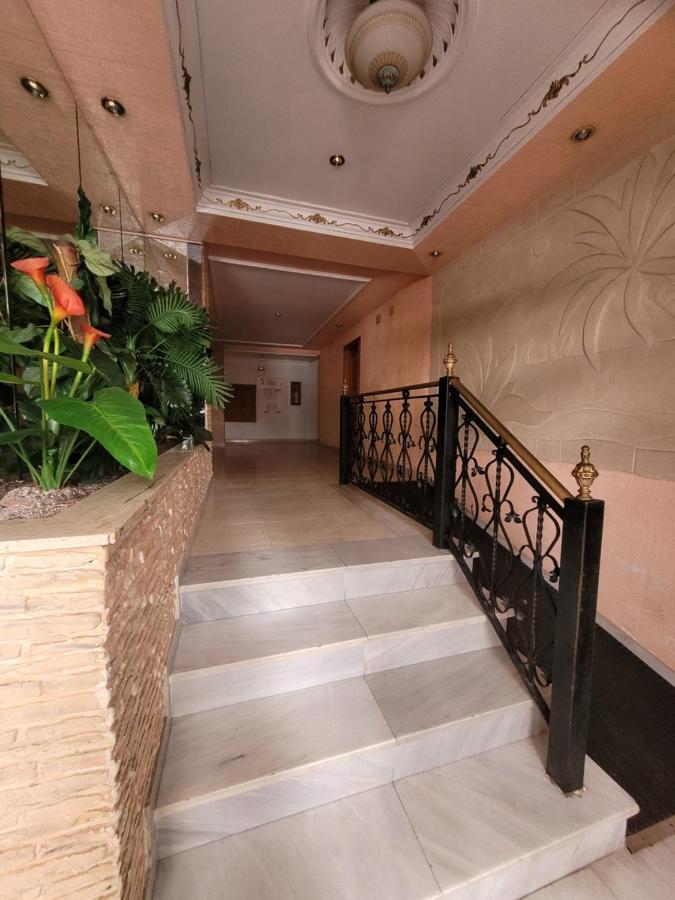 Gemuetliche Ferienwohnung In Torrevieja Ca100M Vom Strand Playa Del Cura Entfernt Ngoại thất bức ảnh