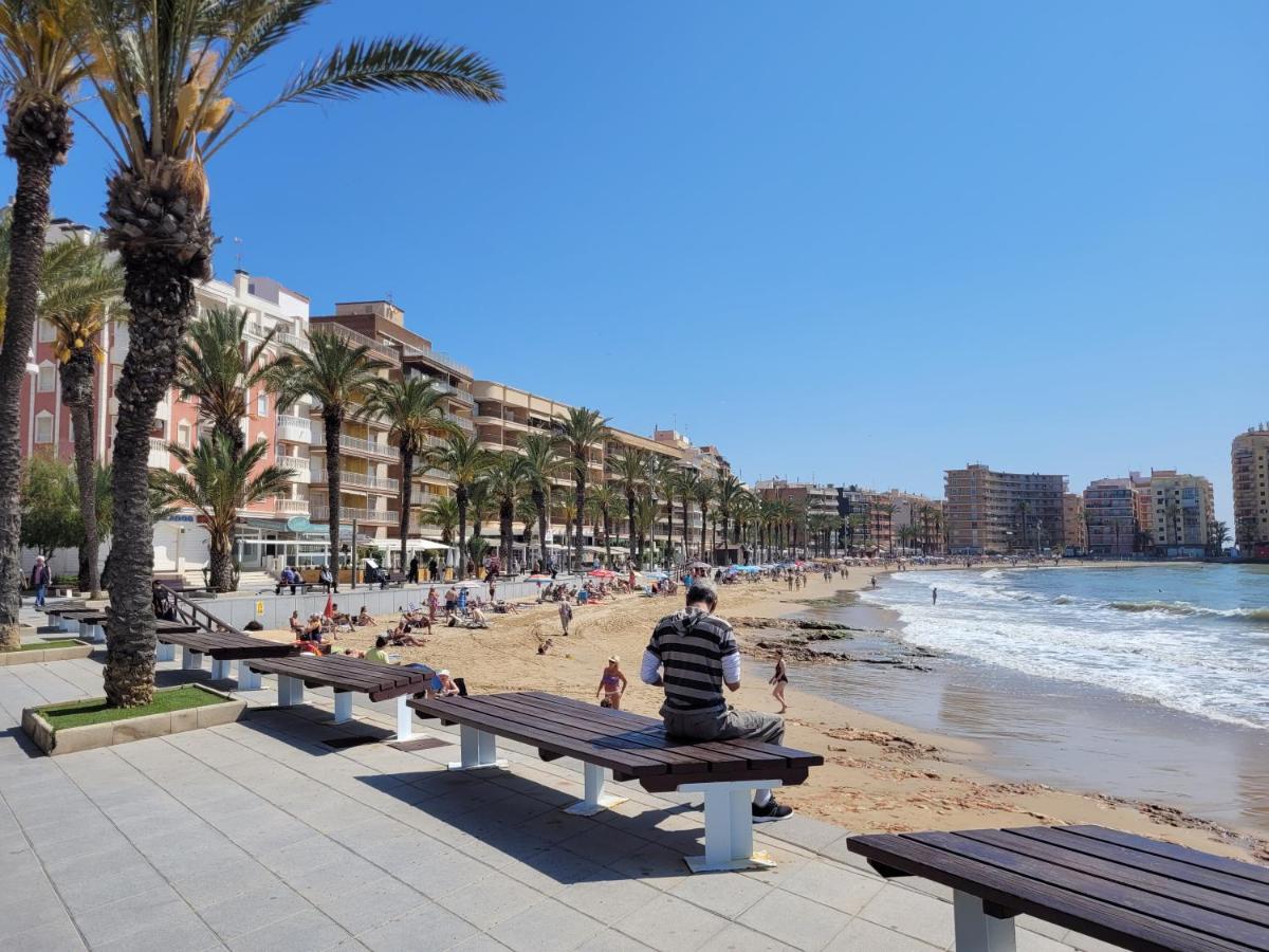 Gemuetliche Ferienwohnung In Torrevieja Ca100M Vom Strand Playa Del Cura Entfernt Ngoại thất bức ảnh